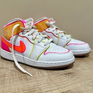 Air Jordan 1 Mid SE TD 'Edge Glow'